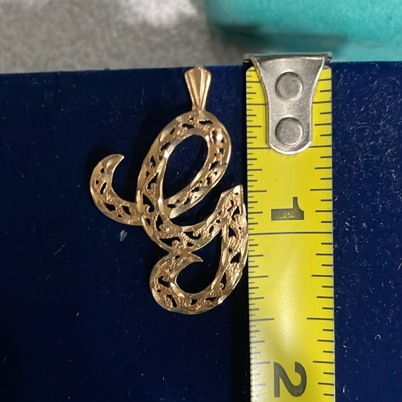 14K Solid Yellow Gold Rare Script G Black leather necklace gold closure🇮🇹NWOT - Picture 3 of 5